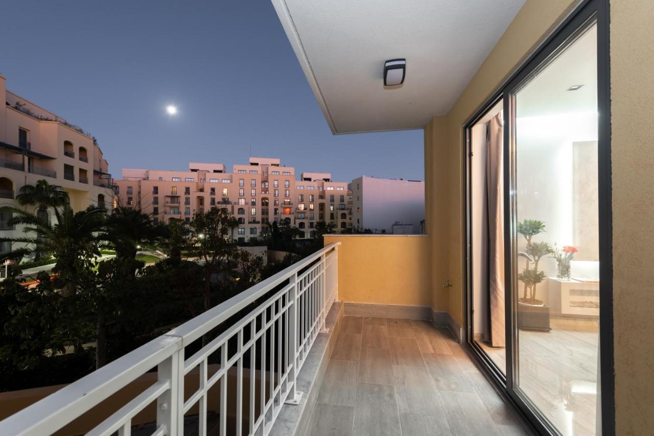 Luxury 2 Bed Apartment In The Heart Of St Julians Saint Julian's Bagian luar foto