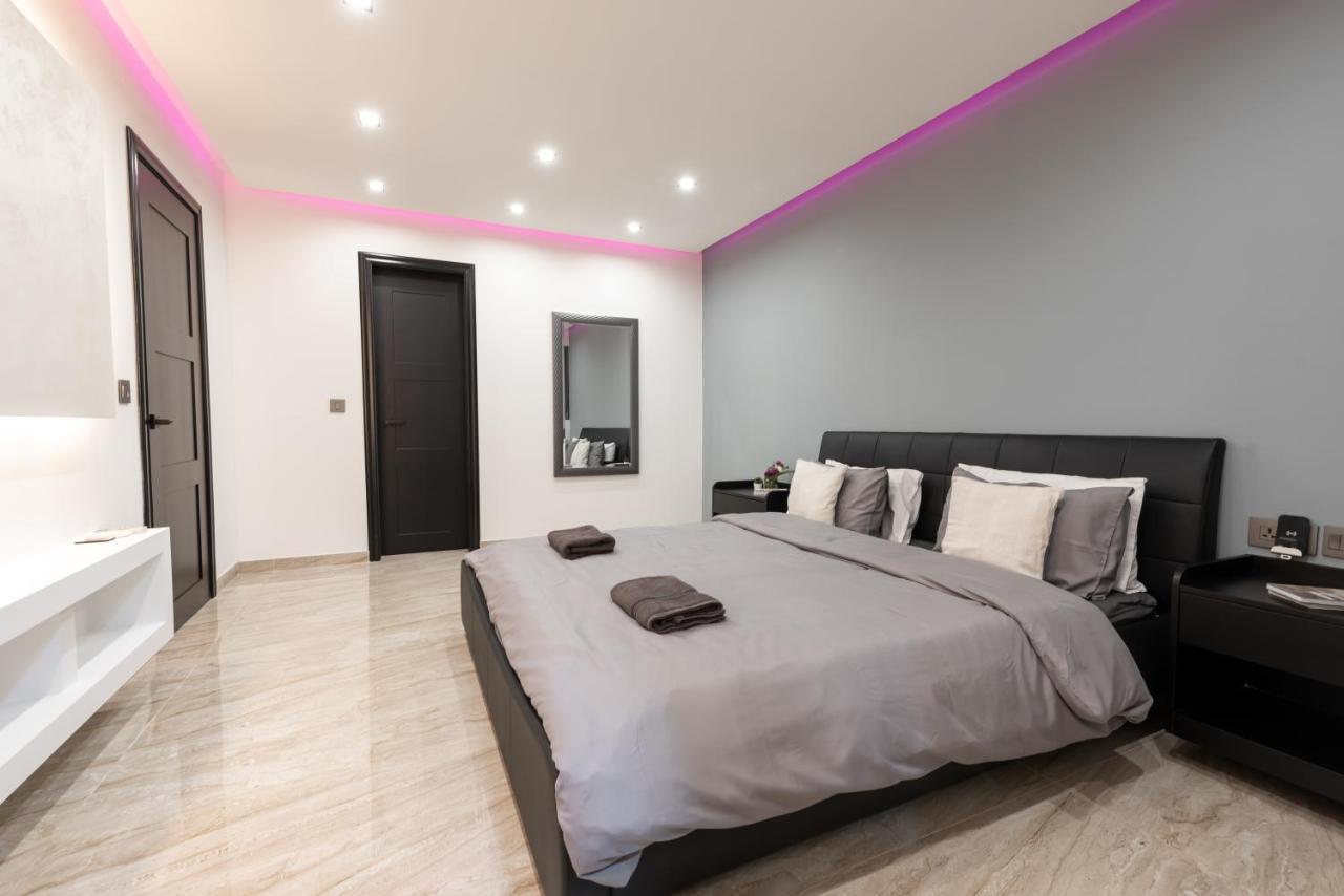 Luxury 2 Bed Apartment In The Heart Of St Julians Saint Julian's Bagian luar foto