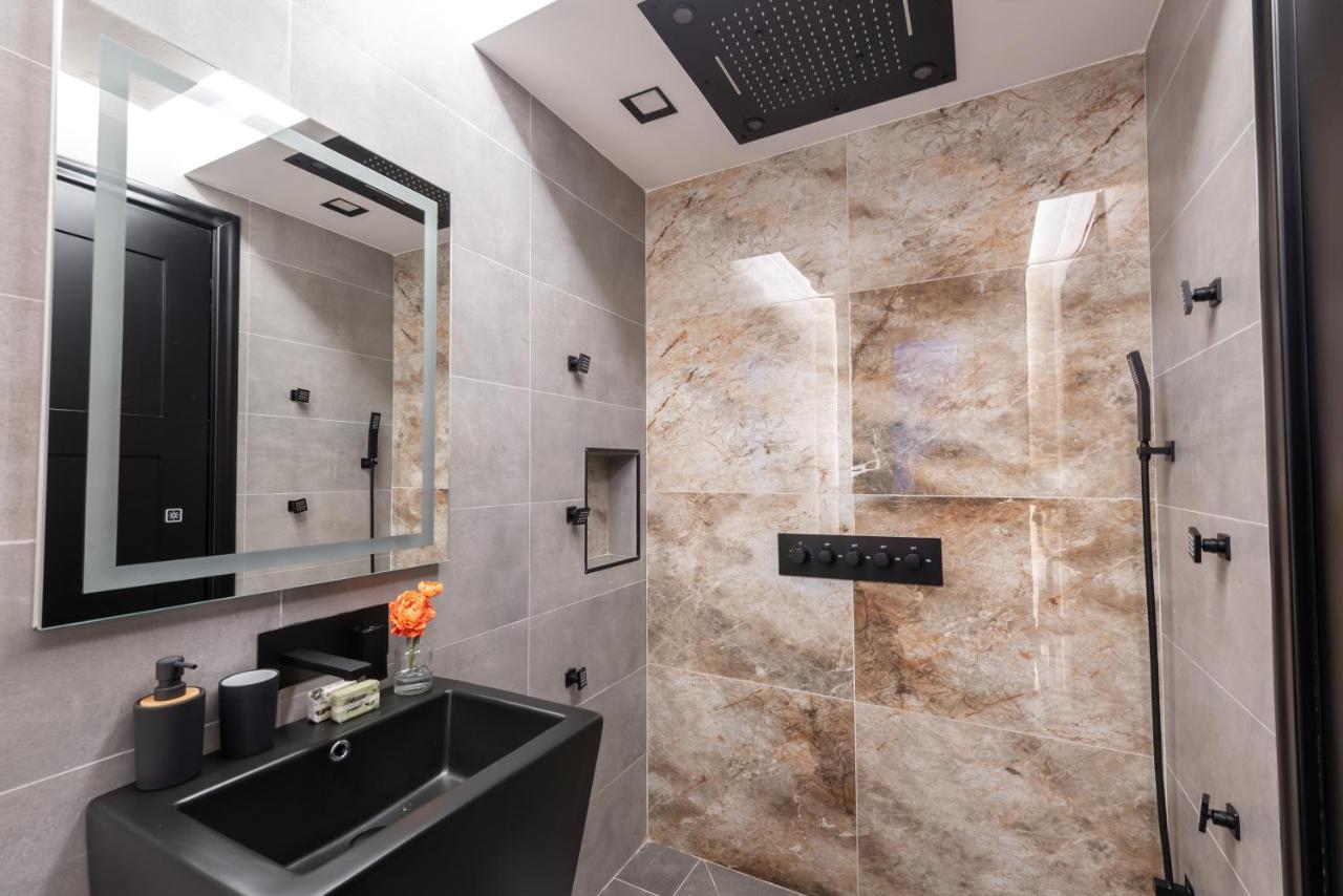Luxury 2 Bed Apartment In The Heart Of St Julians Saint Julian's Bagian luar foto